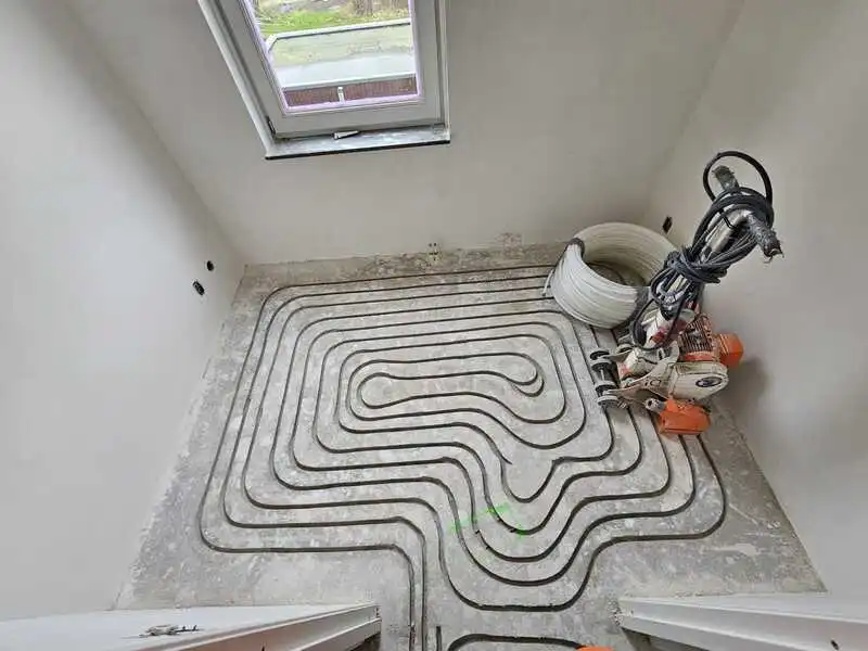 troon-bouw-vloerverwarming